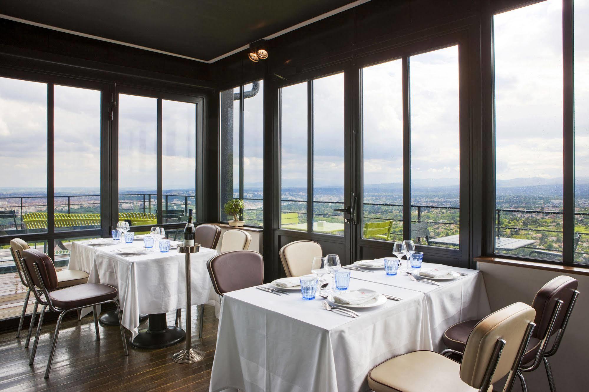 L'ermitage Cuisine-à-manger Hotel Saint-Cyr-au-Mont-d'Or